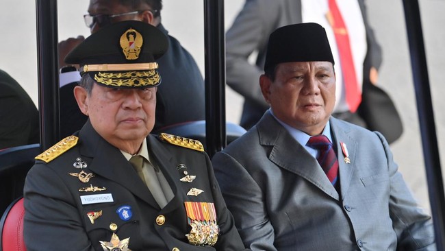 Daftar Tokoh Militer Yang Meneriman Gelar Jenderal Kehormatan Indonesia